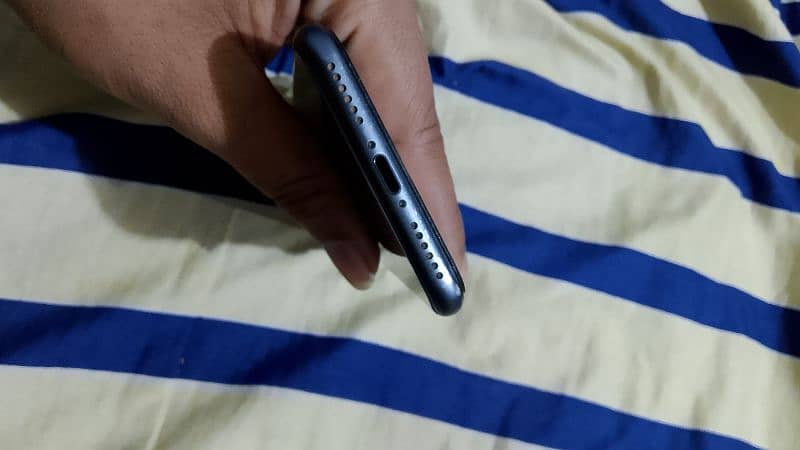 I phone 8 10/10 condition non pta factory unlock water pack 9