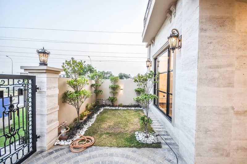 Spacious and Modern House for Rent in DHA Lahore Phase 6 0