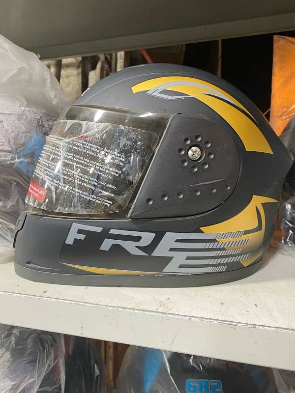 HELMET AVAILABLE AT DISCOUNT RATE 5