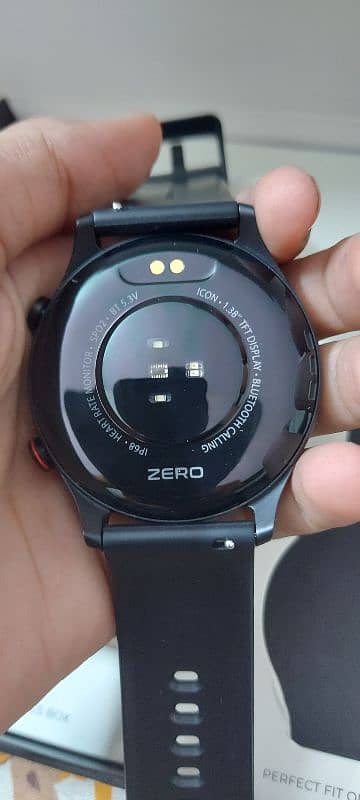 Zero icon smart watch round dile size = 1.32" TFT HD 5
