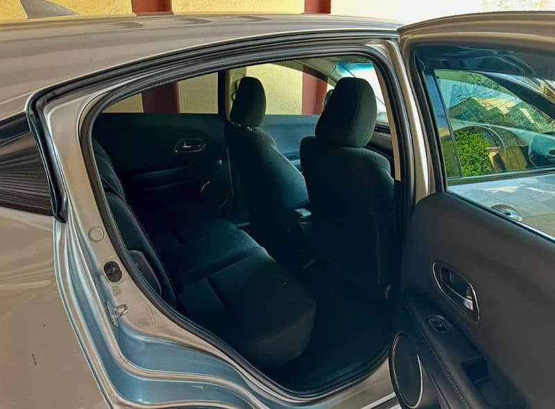 Honda Vezel 2017 1