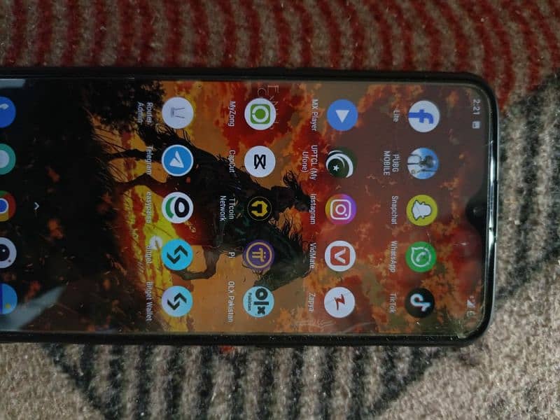 phone is very smooth and goodi will buy new phone then I sell it 1