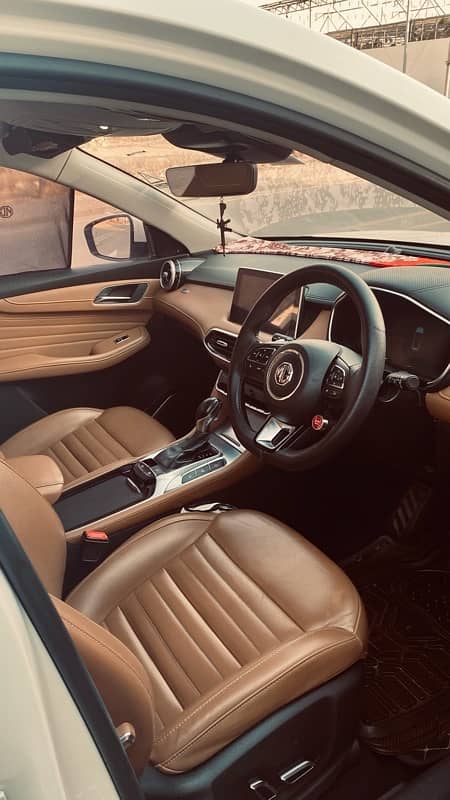 MG HS 2021 1.5 Turbo Trophy Edition 10