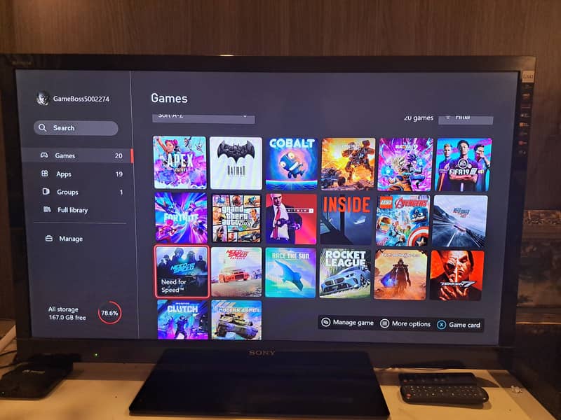 Xbox One X 1TB 3
