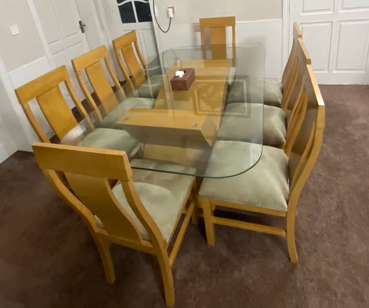 10/10 Dining Table with 8 chair 1