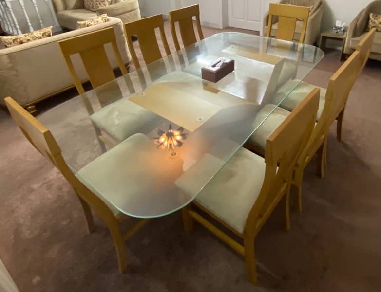 10/10 Dining Table with 8 chair 3