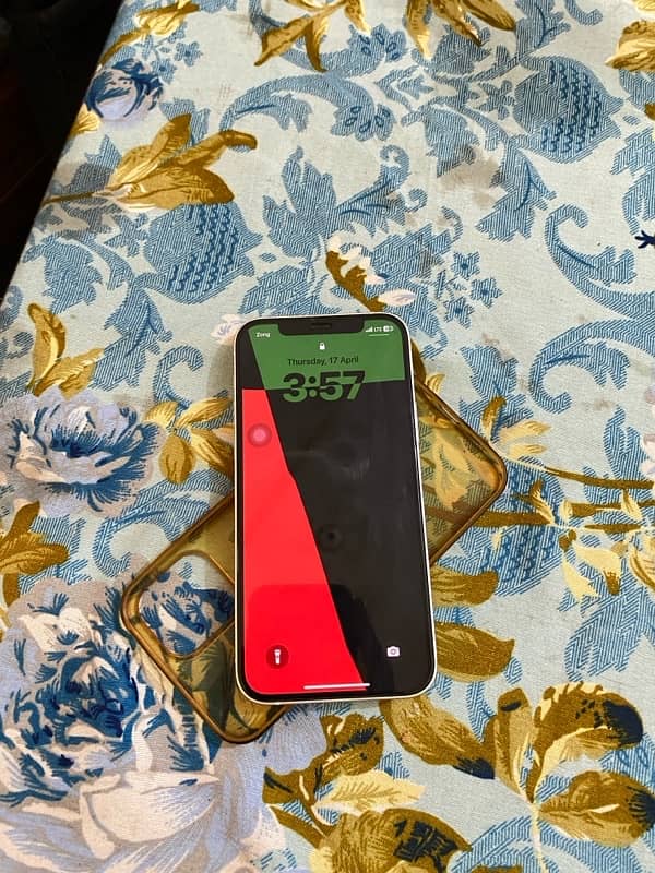iphone 12 (PTA Approved) 4