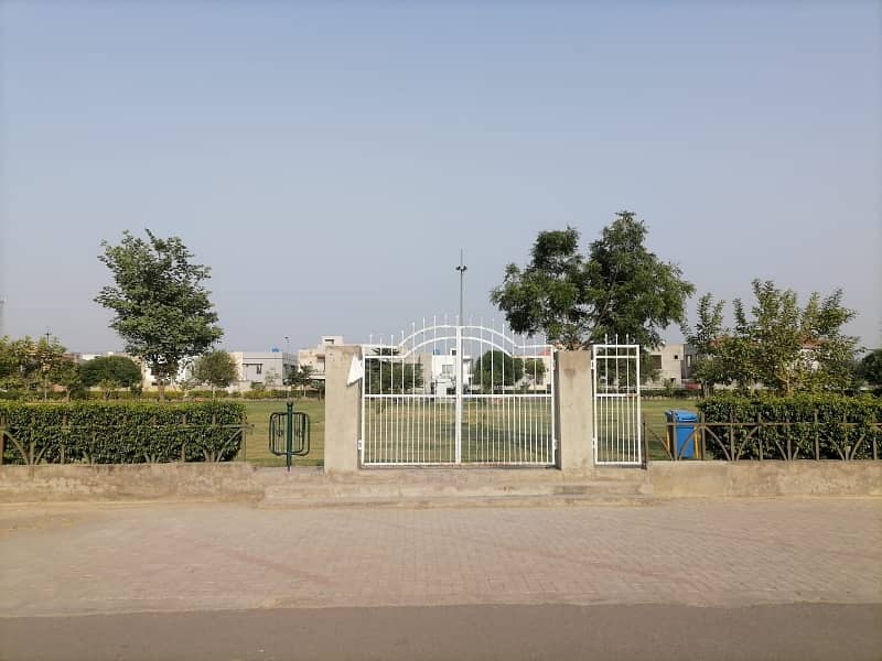 1 Kanal Residential Plot Up For sale In Sui Gas Society Phase 1 - Block F 2