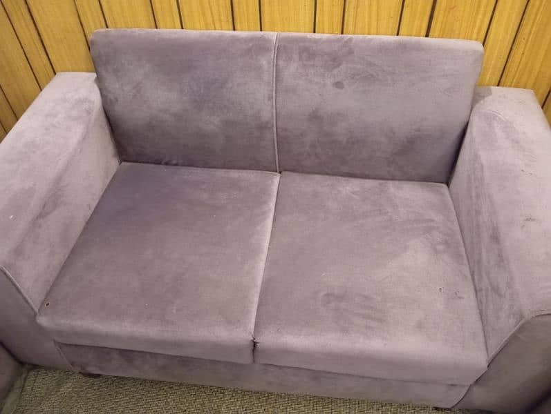 urgent sale sofa set 1