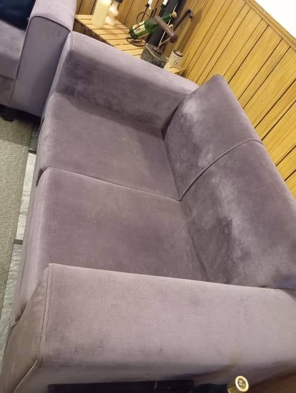 urgent sale sofa set 2
