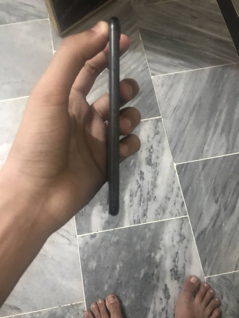 IPhone 7 non pta sim glitch  0311-048-5408 whtasapp and local call 2