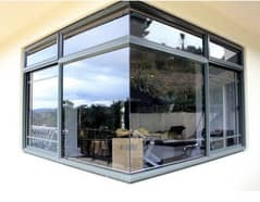 GLASS PARTITION/ GLASS CABIN