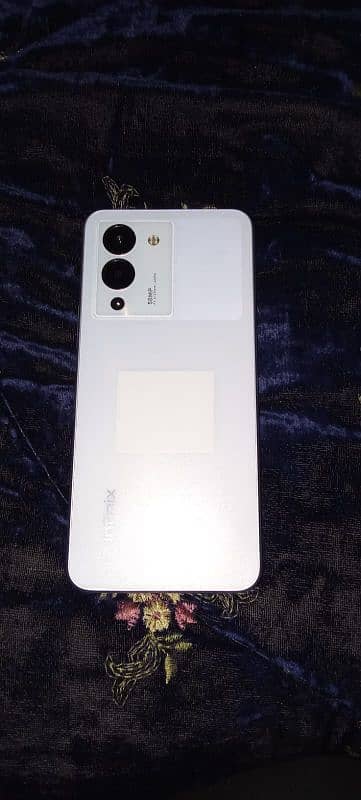 Infinix note12vip model 8+8/128 in scrachless original 10/10 available 0