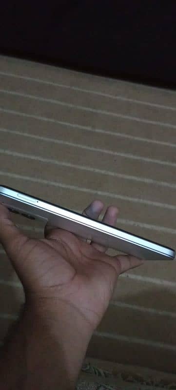 Infinix note12vip model 8+8/128 in scrachless original 10/10 available 1