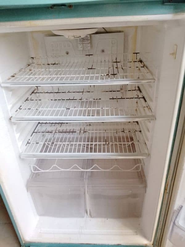 waves EXTRA Large Fridge 3
