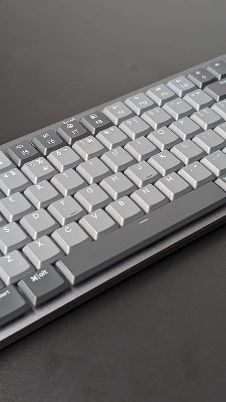 Logitech MX Mechanical Mini (Clicky) 9