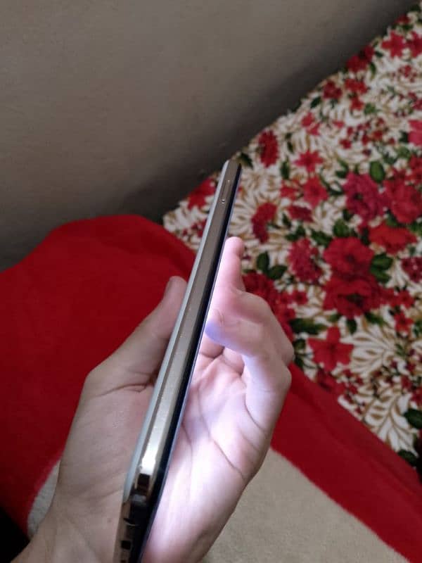 tecnno cammon 18p 4