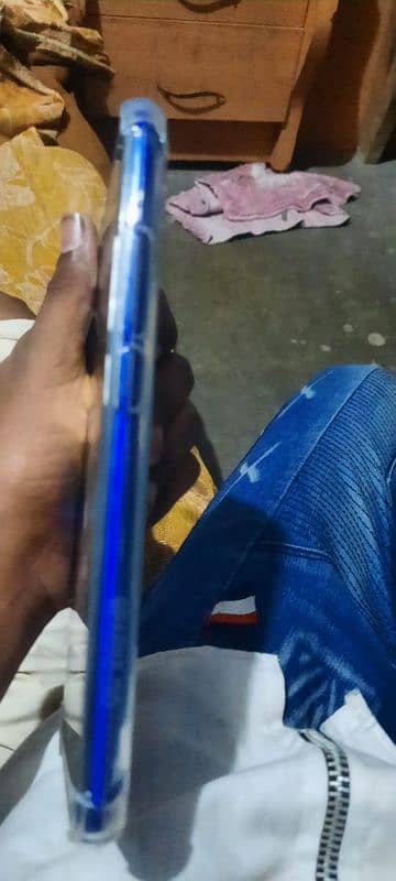 tecno spark 6 go 4