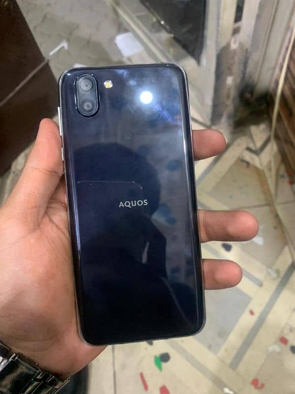 sharp AQUAS R2 IN NEAT CONDITION only 1 month use 1