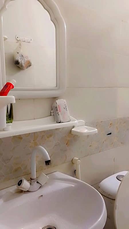 Corner Flat Sized 2 Marla Is Available For Sale In Samanabad Lahore 9