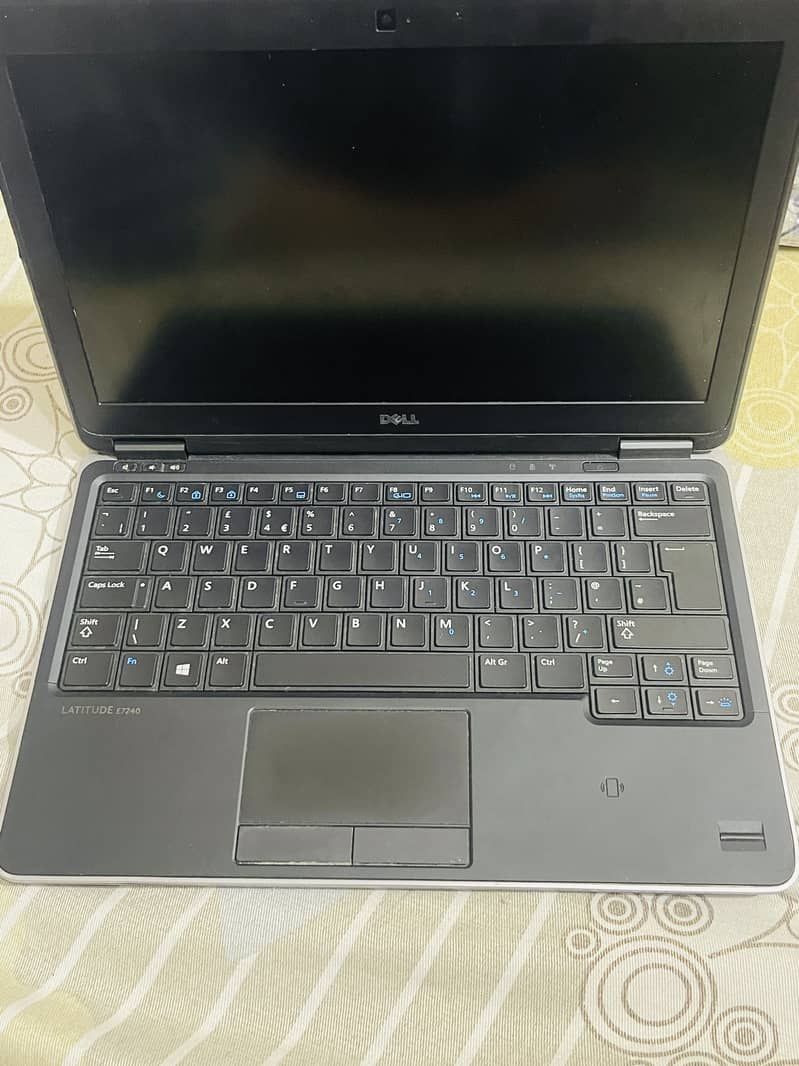 Brand dell Series ; dell latitude : processor core i5 : colour silver 3