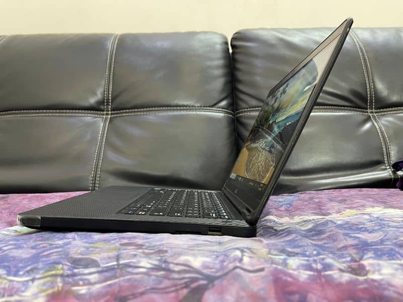 Dell Latitude E5450 Core-i5-5th Gen 8GB RAM 128GB SSD Toch Screen 18