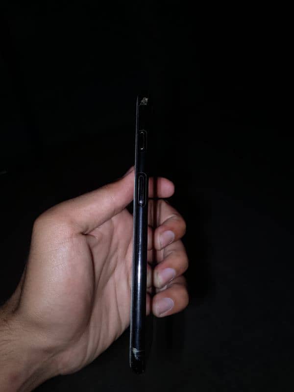 iphone 7 plus lush condition 3