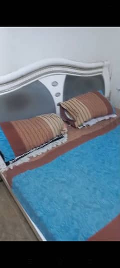Inter wood set furniture 2 years used hai with mattress. .