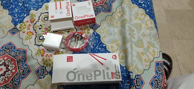 one plus org charger 0