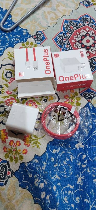one plus org charger 2