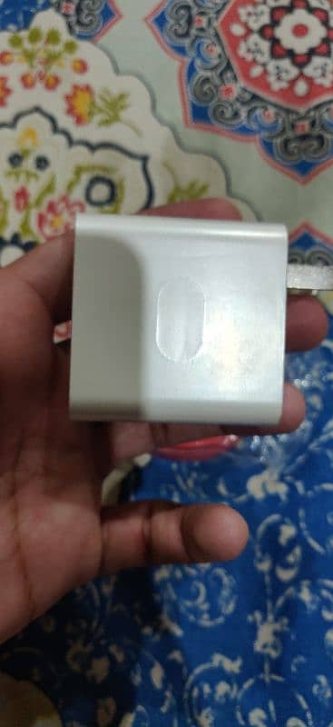 one plus org charger 4