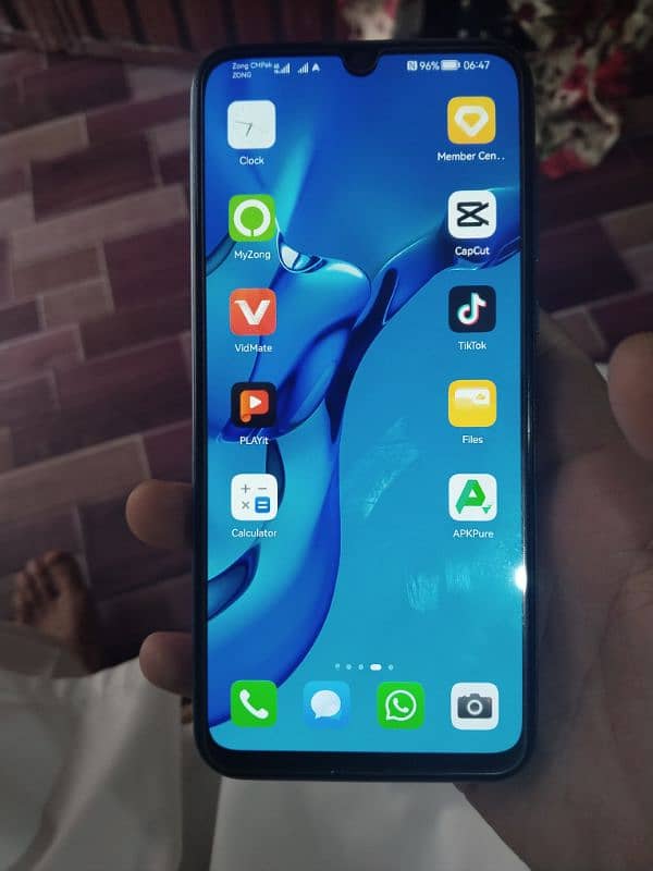 4plus 4  ram    mimri 128  Huawei p smart s 3
