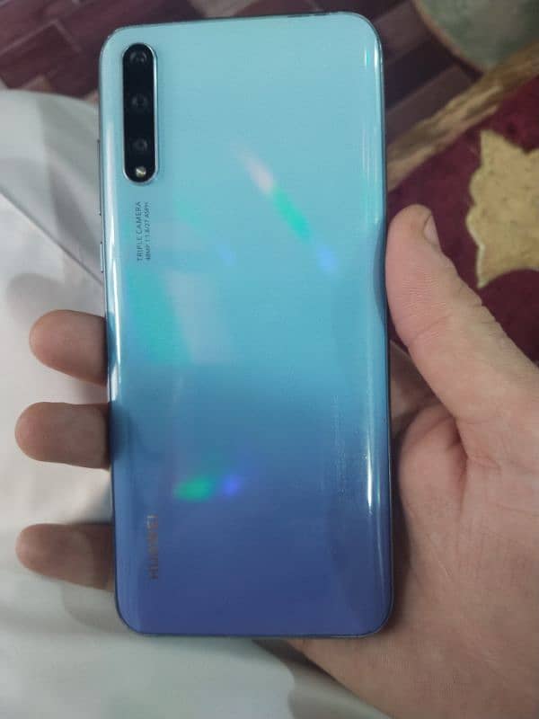 4plus 4  ram    mimri 128  Huawei p smart s 6
