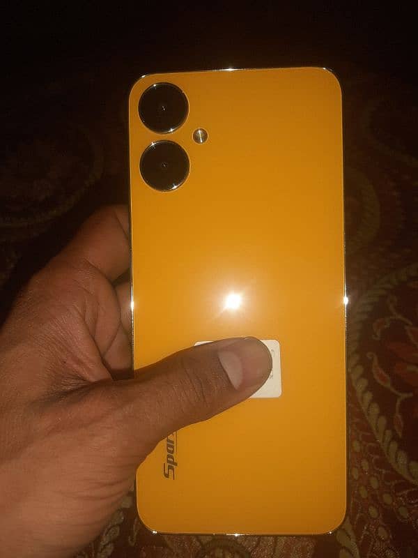 spark neo ultra 7 . . 6 128 gb lush condition 1