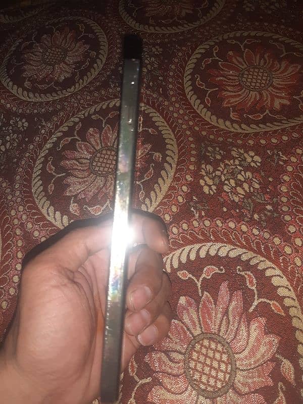 spark neo ultra 7 . . 6 128 gb lush condition 3