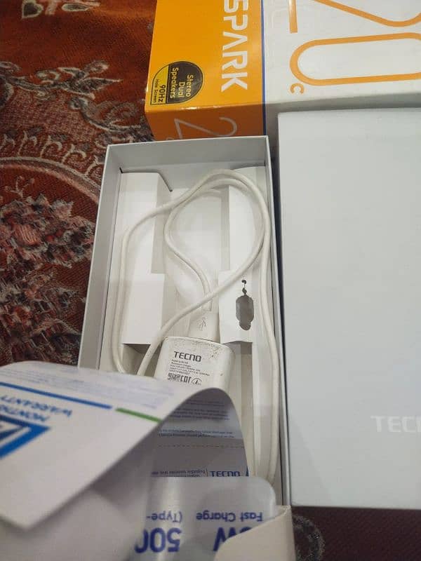 Tecno spark 20c 8ram 128 rom 2