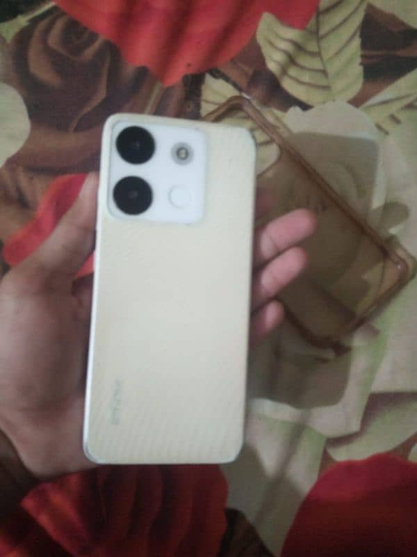 Infinix smart 7 all ok ha protecter break ha all ok 10/10 condition 0