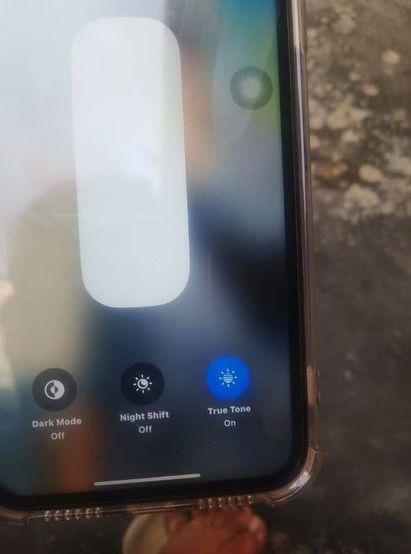 iphone XR black colour 64 gb 4