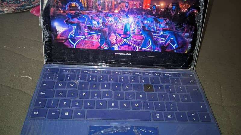 Microsoft surface 3 9