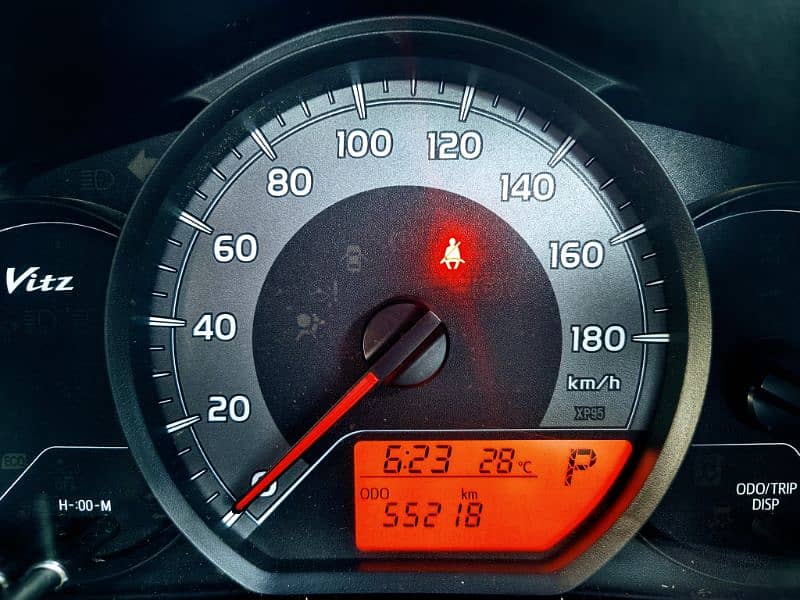 TOYOTA VITZ F 1.0 SAFETY EDITION 111 (PUSH START) MODEL 2018/23 (B2B) 8