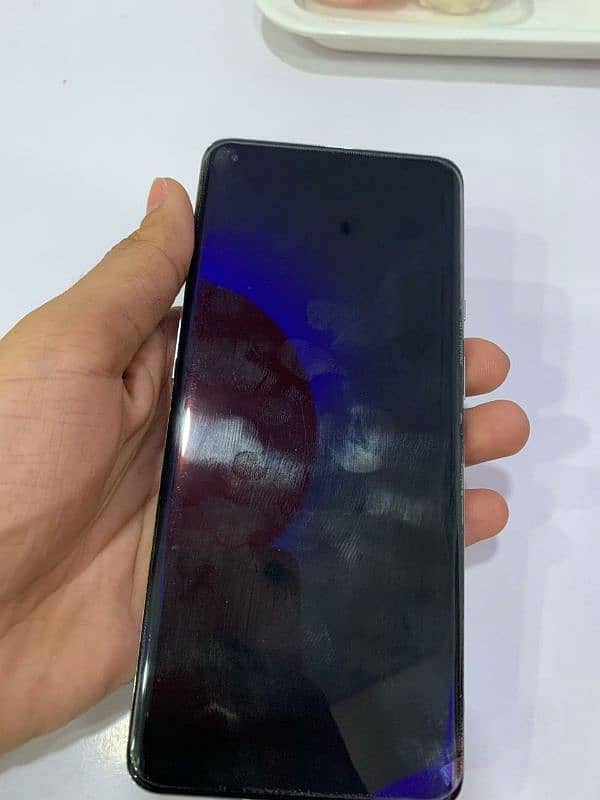 One plus 9 pro 10/10  12Ram 256Rom 3