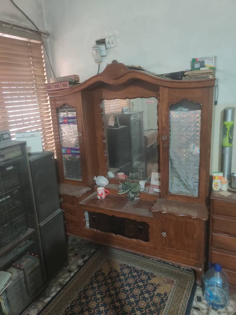3 seater and single 1 1 seater sofa and 2 chair for sale. 6