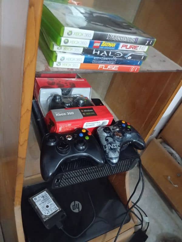 XBOX 360 250GB 12 GAMES 2 WIRELESS 1 NEW WIRE CONTROLLER 0