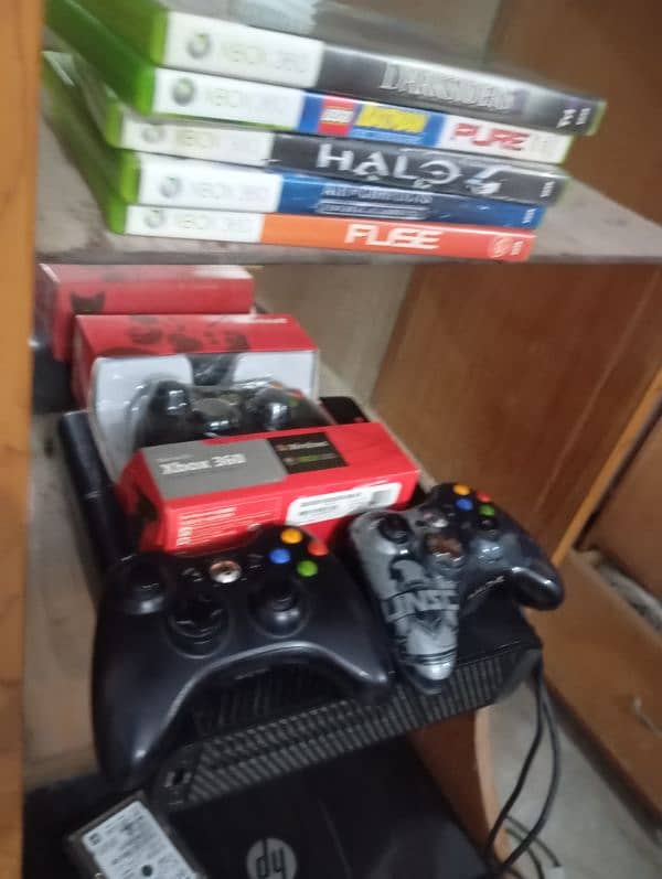XBOX 360 250GB 12 GAMES 2 WIRELESS 1 NEW WIRE CONTROLLER 1