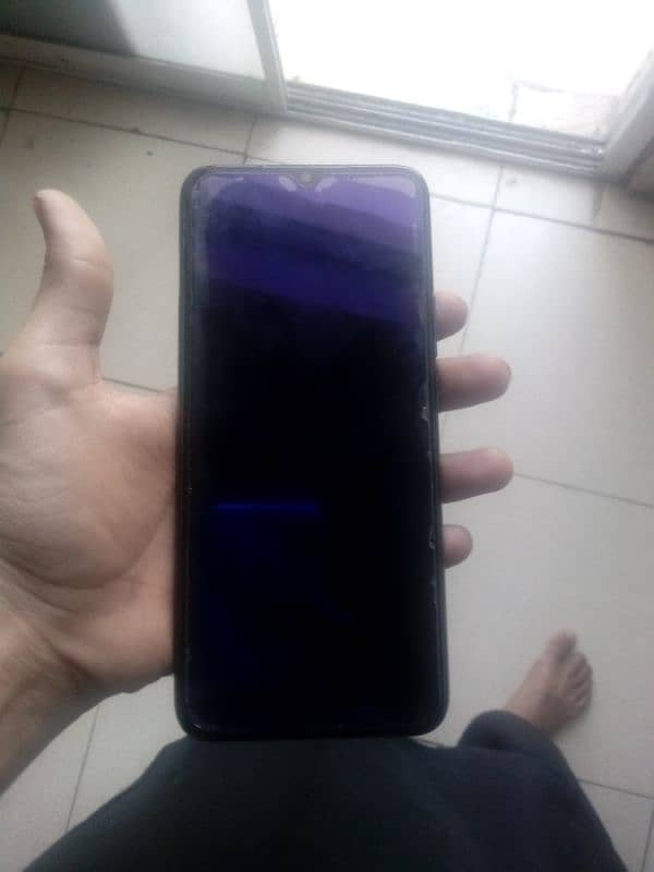 Infinix hot 11 play condition 10/9.5 ram 4 rom 64 5