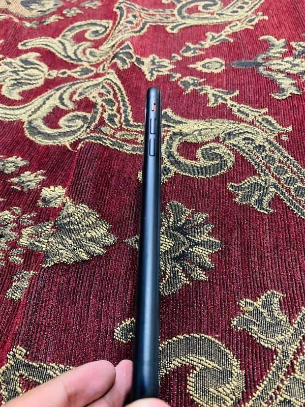 black colour 10/10 5