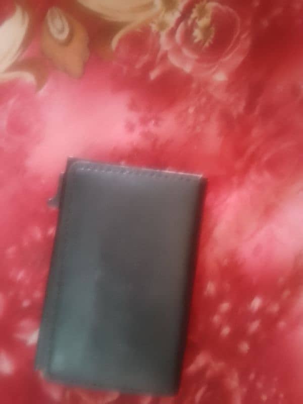 leather wallet karar walo ka full box ke Sath 3