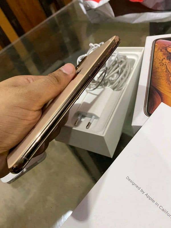 iphone Xs max 256 03357519076Watsapp 1