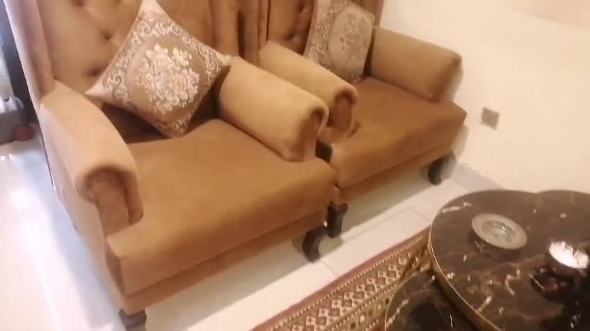Barely Used 7 Seater for Sale in E11/1 6