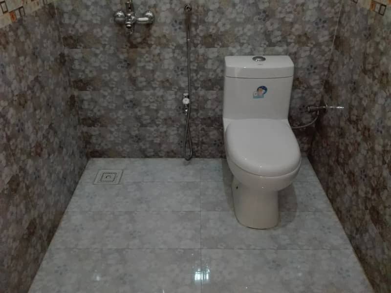 A Prime Location 6 Marla Upper Portion In Rawalpindi Is On The Market For rent 3